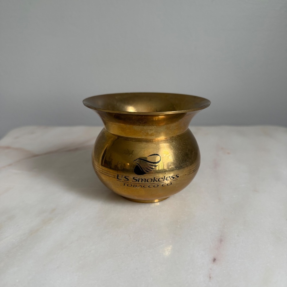 Vintage US Smokeless Tobacco Co Brass Mini Spittoon Decorative Pot Made in India